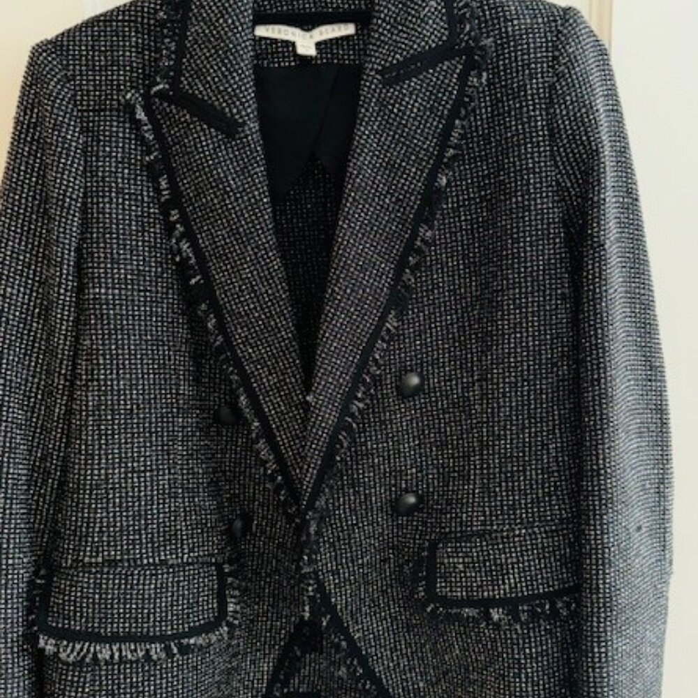 Stunning Veronica Beard Tweed Double-Breasted Blazer – Black/Silver Size 8